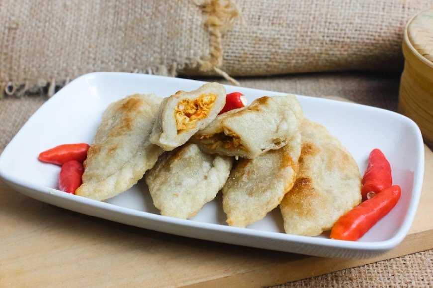 Resep Cireng Isi Ayam Suwir Pedas Pedas Gurih, Bikin Nagih!