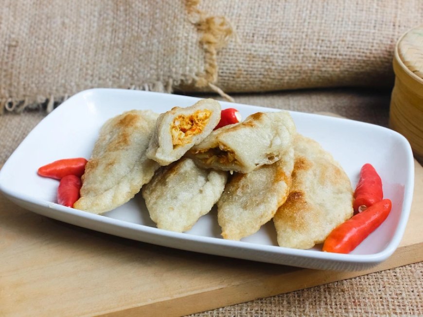 Resep Cireng Isi Ayam Suwir Pedas Pedas Gurih, Bikin Nagih!